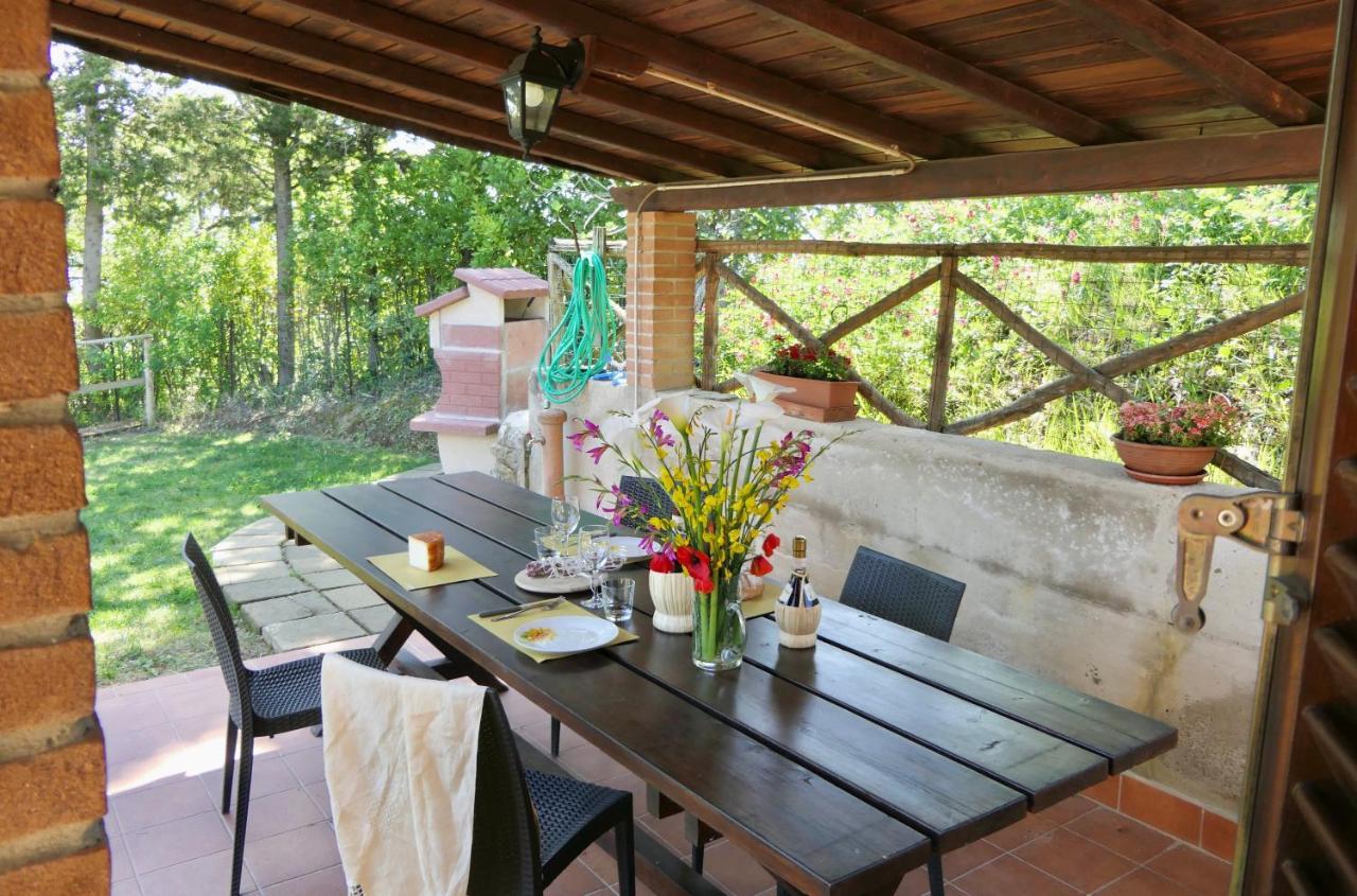 Chalet Elena In Montescudaio, Ground Floor With Fenced Garden Extérieur photo